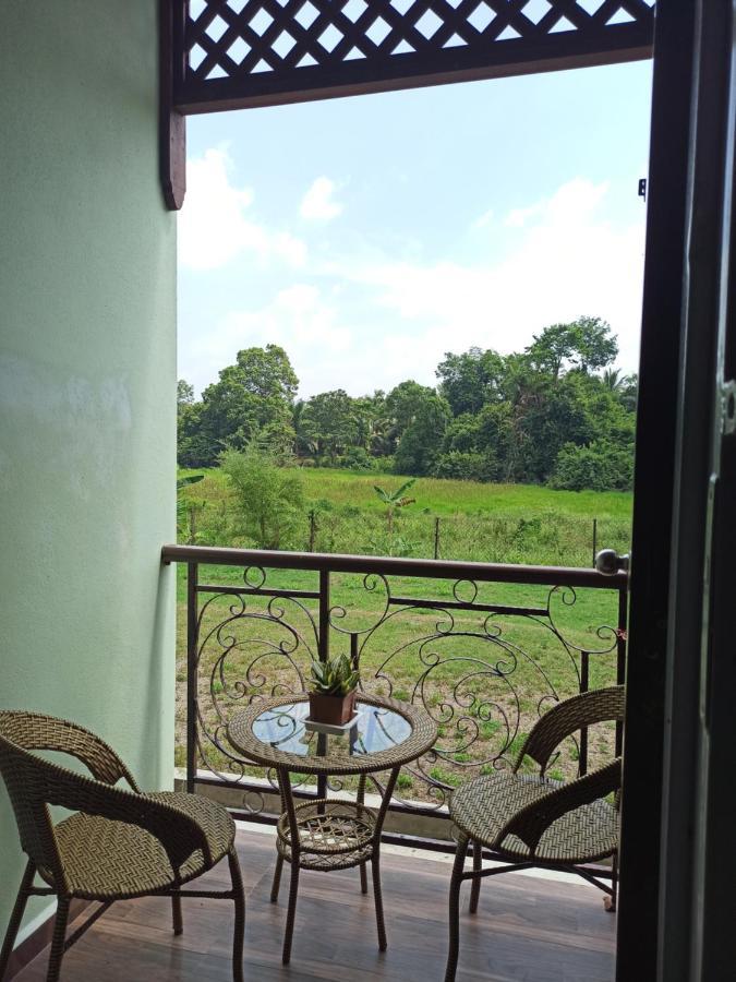 Darney'S Homestay Kg Bangau Tanjung テメルロー エクステリア 写真